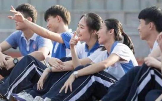 初中200多分可以上什么中專技校？