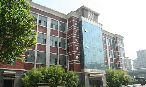 初中生可以上石家莊東華鐵路學(xué)校大專嗎？