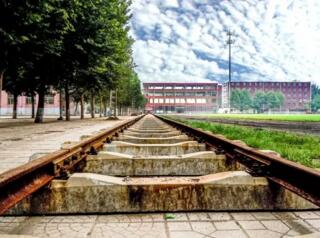 女生報(bào)石家莊東華鐵路學(xué)校選哪個專業(yè)好？