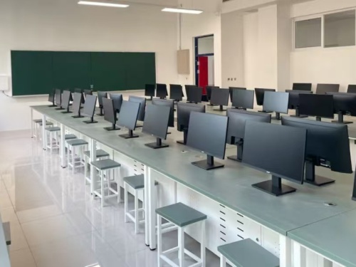 初中畢業(yè)男生學什么技術類專業(yè)好？